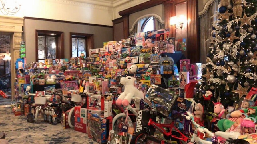 The Toy Mountain at the Newry Business Christmas Charity Dinner. 