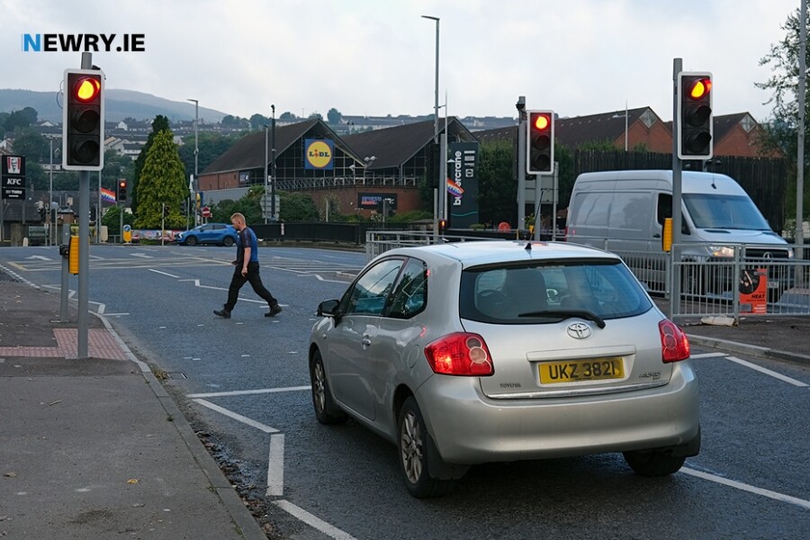 The traffic lights at William Street in Newry are back in operation. Photograph: Columba O'Hare/ Newry.ie 