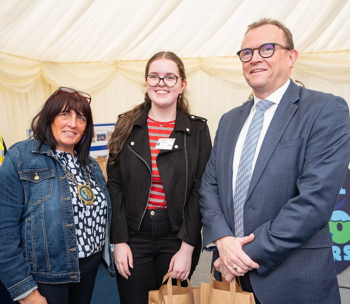 NMDDC Chairperson, Cllr Valerie Harte and NI Water Director of Finance and Regulation, Ronan Larkin with Leah Kerr who was the under 18 winner of the Council’s AONB calendar.