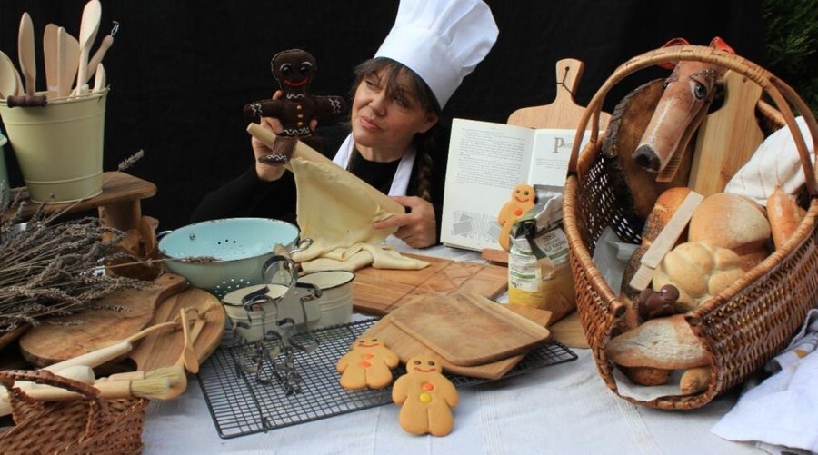 Tuesday 28 March 2023 sees the performance of the Gingerbread Man presented by Banyan Theatre. 