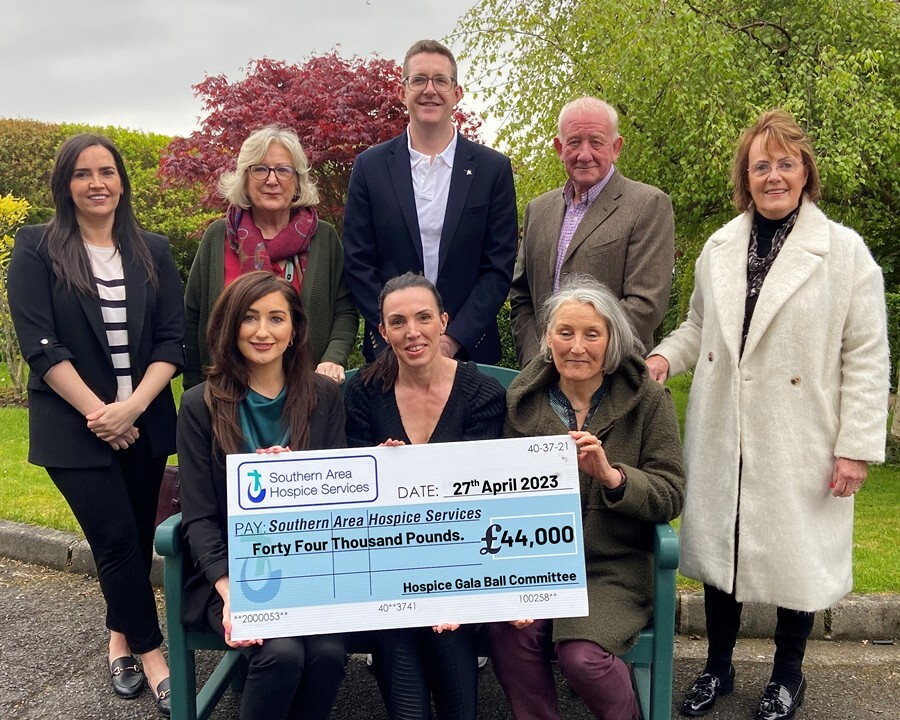 Southern Area Hospice Dance Committee members with the fantastic cheque for £44,000. Photographed back from left: Laura Rowntree (Southern Area Hospice) Mairead McLoughlin, David Craughwell, David Buchanan, Pauline Gaskin. Front: Bernie Murphy (Southern Area Hospice), Caroline Grant (Chairwoman of the Hospice Dance Committee) and Patricia Freeman (Hospice Dance Committee Secretary). 