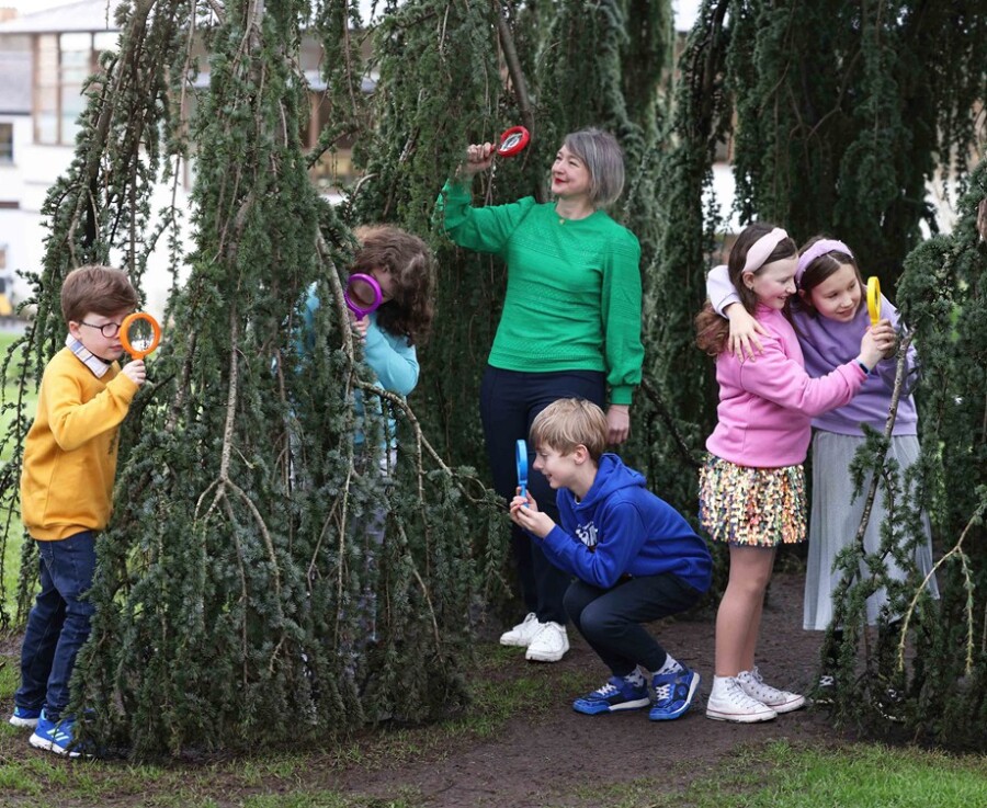 Schoolchildren pictured with Niamh De Loughry, Deputy Chief Executive of the RDS Foundation at the launch of this year’s ESB Science Blast