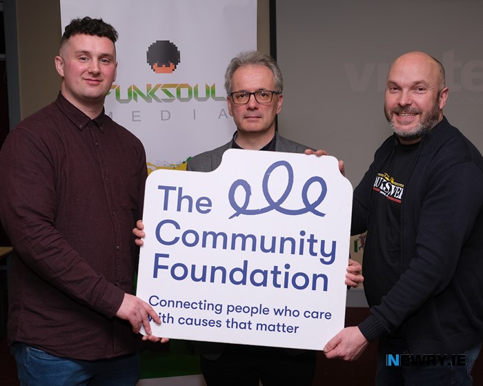 Cú Chulainn with Réamonn Ó Ciaran, CEO of Gael Linn and David Kennedy, Community Foundation for Northern Ireland, sponsors of the project. Photograph: Columba O'Hare/ Newry.ie 