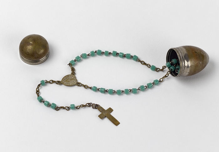 Rosary beads and capsule issued to Roman Catholic American troops who were billeted in the local area. Newry & Mourne Museum Collection