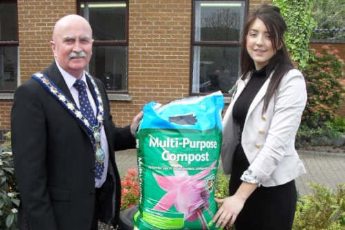Mayor Cllr Charlie Casey and Ruth Colgan (NMDC) look forward to the compost giveaway this Wednesday.