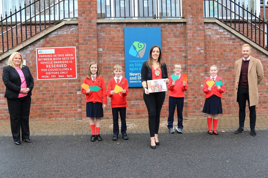 Newry, Mourne and Down District Council Chairperson, Councillor Cathy Mason with (from left) Newry, Mourne and Down District Council CEO, Marie Ward, Eamon Magee, St. Joseph Convent Primary School teacher and pupils Dearbhla, Odhran, Darren and Leah.