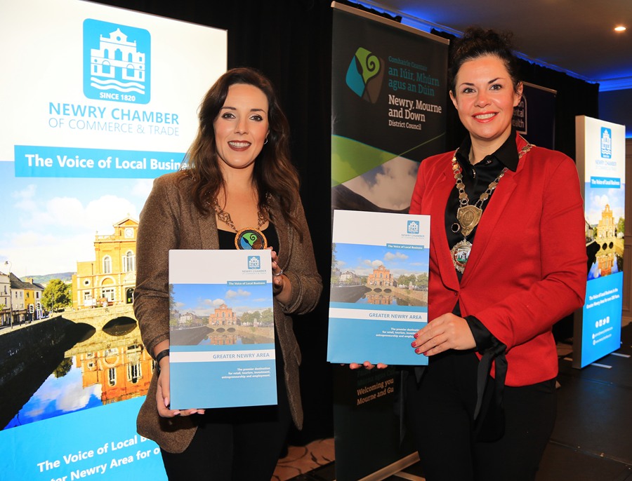 Cllr Cathy Mason, Chairperson, Newry, Mourne and Down Council with Emma Mullen, President Newry Chamber of Commerce & Trade at the N.I. Workplace Health & Wellbeing Conference 2021. 