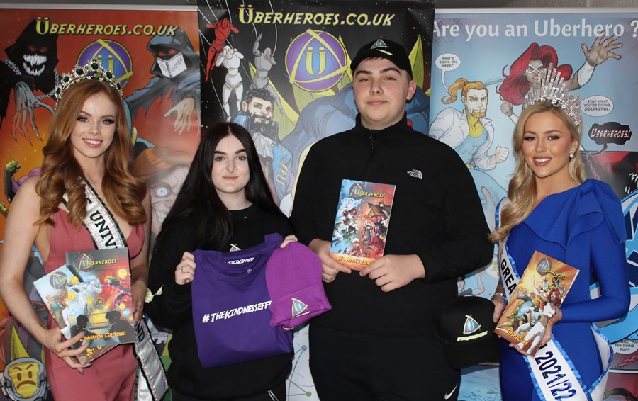 Miss Great Britain, Eden McAllister and Miss Universe Ireland, Nadia Sayers with Jamie Barnes & Robyn Lowry Members of the Uberheroes Youth Committee