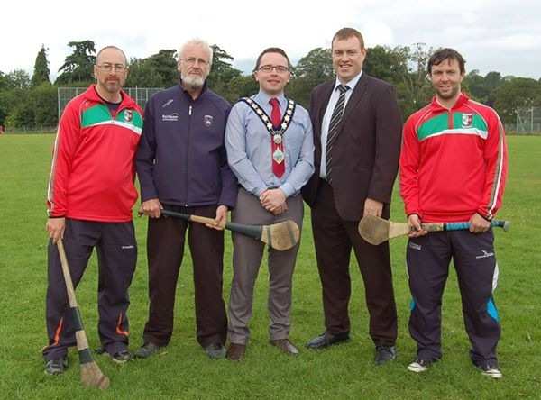 David O Brien, John Crossey, Mayor Dáire Hughes, Michael Mc Avoy (The Quays Newry)  & Fiachra Bradley pictured at the Craobh Rua Camlocha Hurling Club annual Sumner Camp 