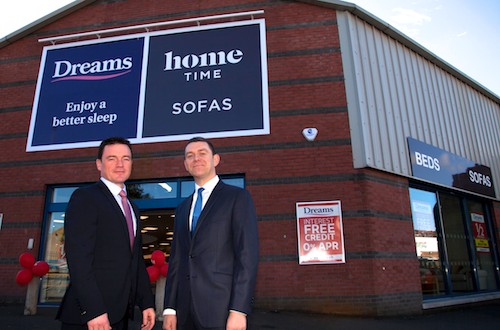 Gerard Kelly, Best Property Services Commercial congratulates Dreams Manager Jon O Hara on the new lease.