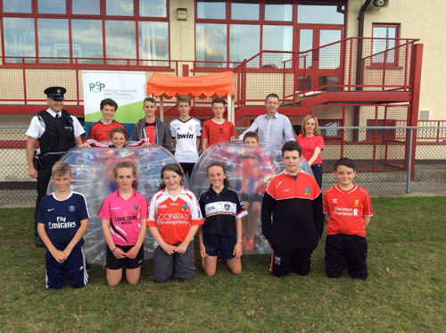 Young People from Longstone and Glassdrumman took part in the PCSP Summer Diversionary Programme on Friday Night - Included in the photo is Mickey Larkin, Chair of PCSP, Constable Graham Offer, Neighbourhood Policing Team and Lizzie Smyth, Magnet Youth Service. Young People from Longstone and Glassdrumman took part in the PCSP Summer Diversionary Programme on Friday Night - Included in the photo is Mickey Larkin, Chair of PCSP, Constable Graham Offer, Neighbourhood Policing Team and Lizzie Smyth, Magnet Youth Service.