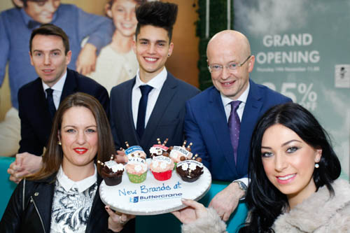Models Jenny and Laura, Aoife Savage (2) and Alex wearing new looks from VILA, VERO MODA Jack& Jones and name it pictured with Peter Murray Buttercrane Centre Manager with Tony Kernan from Commercial Property Agency Lampert Smith Hampton. Models Jenny and Laura, Aoife Savage (2) and Alex wearing new looks from VILA, VERO MODA Jack& Jones and name it pictured with Peter Murray Buttercrane Centre Manager with Tony Kernan from Commercial Property Agency Lampert Smith Hampton.