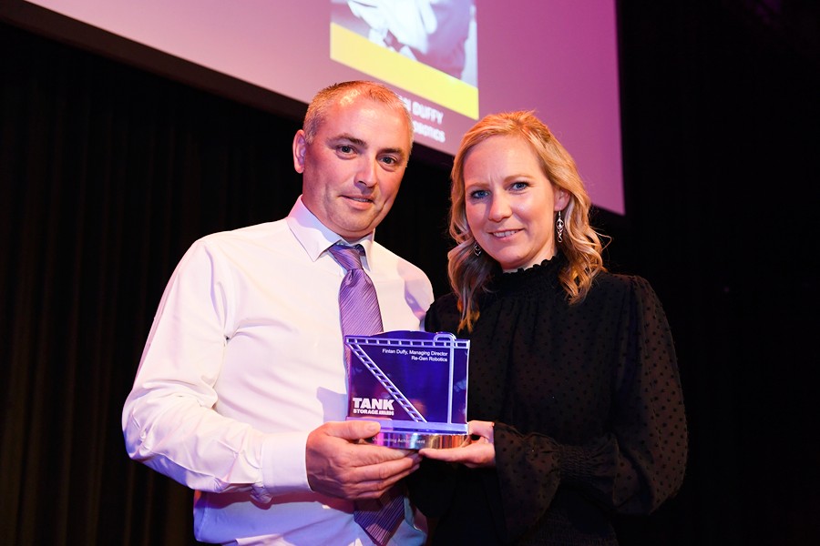 Fintan Duffy, MD of Re-Gen Robotics was presented with his Outstanding Achievement Award by Margaret Dunn, Editor of Tank Storage Magazine at the 5th Global Tank Storage Awards 2022 in Rotterdam last week.
