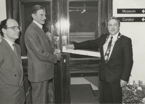 Councillor Pat Toner opening Newry Museum in 1986