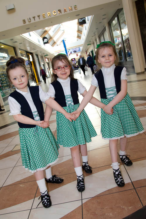 Clara King, Ellie Lavery and Niamh McShane from Irish Dancing 4 Fun Troupe 