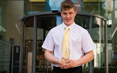 Castlewellan entrepreneur, Ben O’Connor has wowed judges at the Newry, Mourne and Down Ultimate Pitch final, securing his place in the final with his mobile app designed to digitise and streamline agricultural tasks.